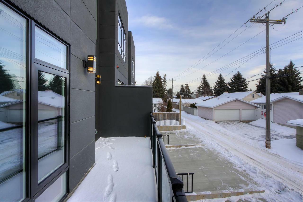 New Luxury Townhome Edmonton Exterior photo